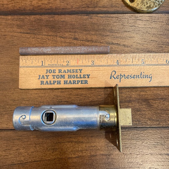 Vintage 1940s Dexter Etched Brass Latch Set 121 A 121 NOS - Picture 10 of 11